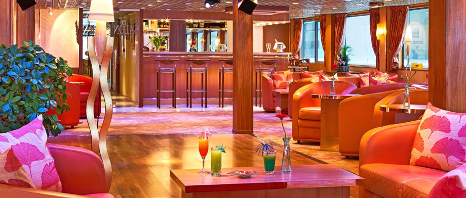 Gemütliche Bar der MS L'Europe
