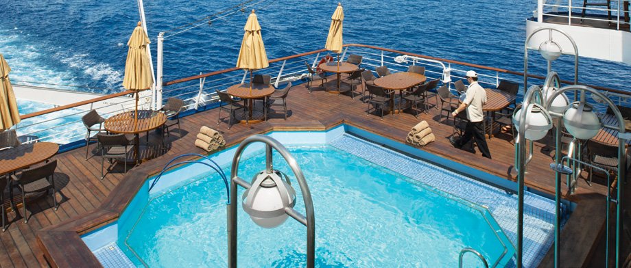 Pool mit Meerblick bei Silversea