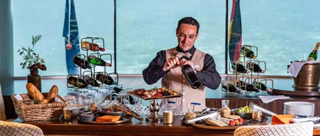 Weinbar auf der MS Amadeus Star