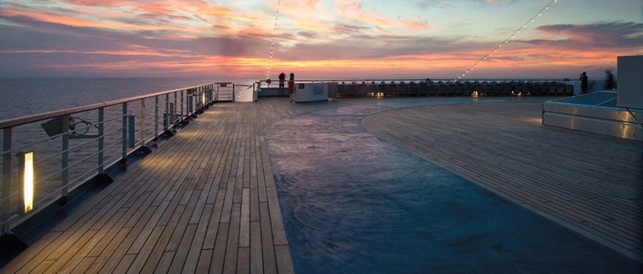 Eine Laufstrecke für tägliche Sporteinheiten an Bord der Carnival Conquest
