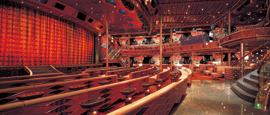 Eindrucksvolle Musicalshows an Bord der Carnival Paradise