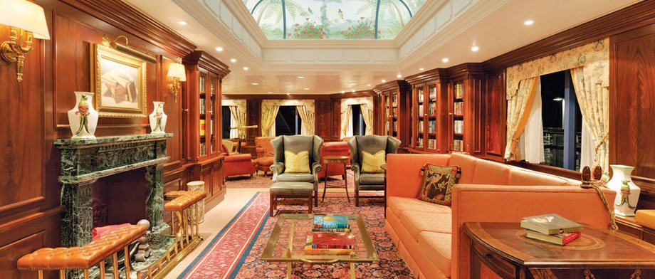 Lounge an Bord der MS Insignia