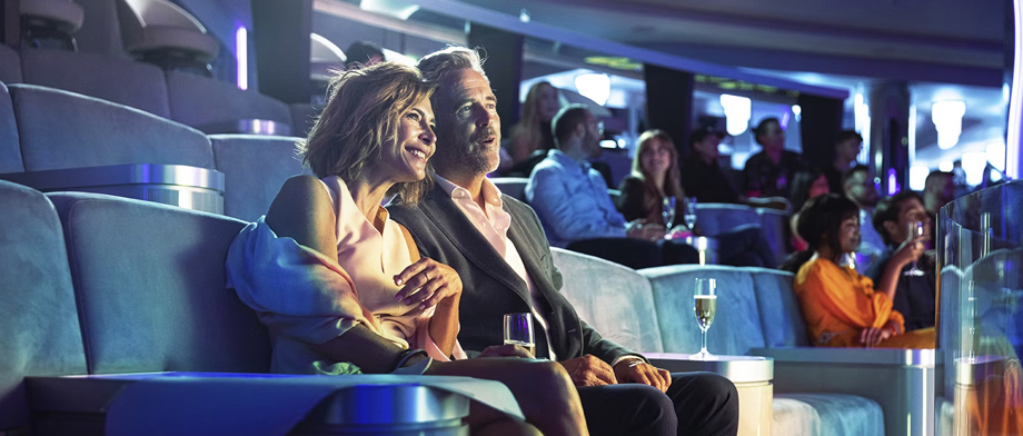 Panorama Lounge auf der MSC World Atlantic