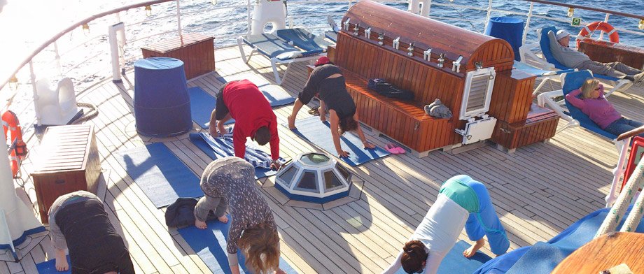 Yoga an Bord der Star Flyer